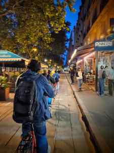 Cycle lane on Avenue Rapp