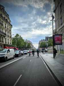 Bidirectional kerb-protected cycle lane on Rue La Fayette