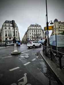 Navigating round Place de Clichy