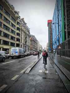 Kerb-protected cycle lane on Rue Beaubourg