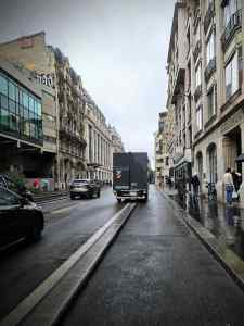 Van parked over the kerb on Rue Beaubourg