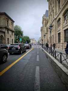 Pop-up cycle lane on Rue de la Cité