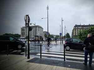 Crossing Place de la Porte Maillot