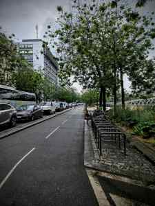 Bidirectional cycle lane on Boulevard Bourdon