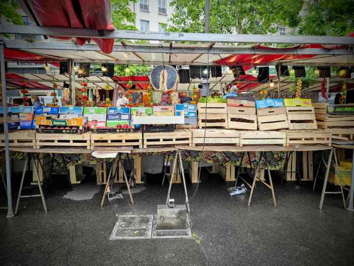 Marché Bastille market stalls