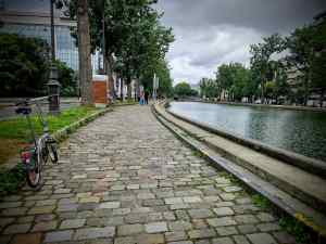 Path along Canal Saint-Martin