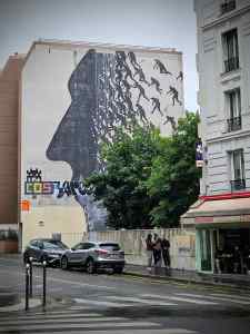 Street art on Boulevard Vincent Auriol