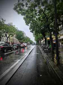 Kerb-protected cycle lane on Boulevard Poissonnière