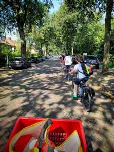 Riding to the pool, along Soesterweg