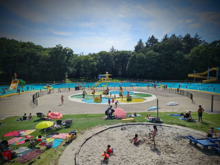The pools at Bosbad Amersfoort