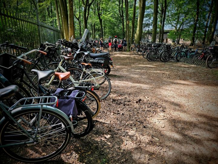 Cycle parking at Bosbad Amersfoort