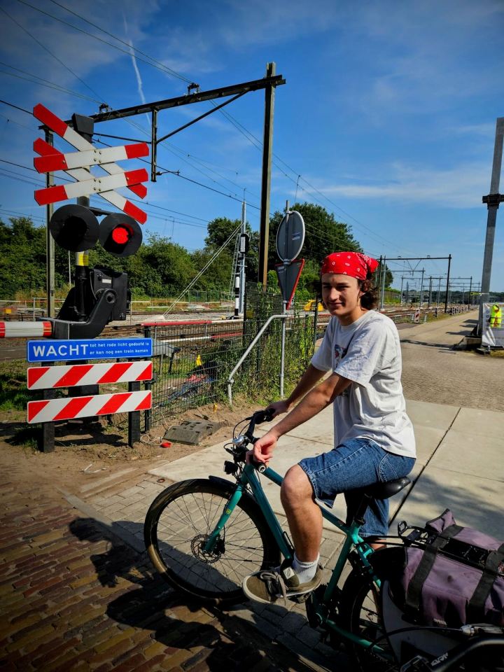 At the level crossing on Soesterweg