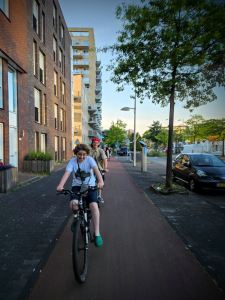 Riding along Piet Mondriaanlaan