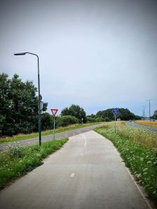 End of the cycle path on Biltse Rading