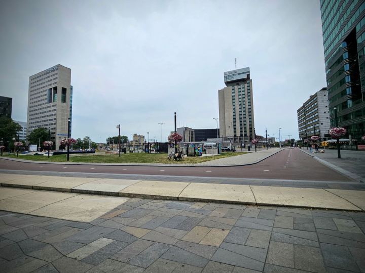 Looking across Jaarbeursplein