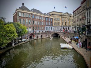 View across the Oudegracht canal from Bezembrug bridge