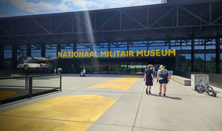 Nationaal Militair Museum entrance