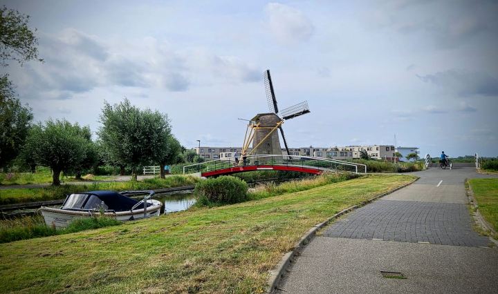 Stevenshofjesmolen windmill