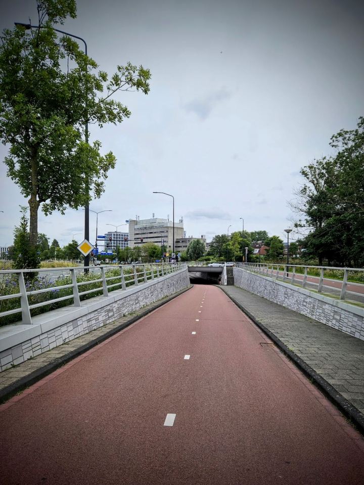 Approaching underpass under N206 Doctor Lelylaan