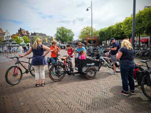 Getting ready to leave at Beestenmarkt