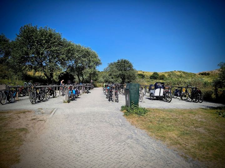 Cycle parking for Naaktstrand Scheveningen beach