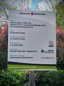 Sign for the construction work on Storm van 's-Gravesandeweg