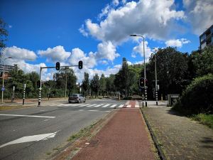 On Hofzichtlaan, approaching Diamanthorst junction