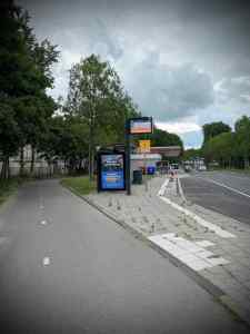 Petrol station bypass on N206 Doctor Lelylaan