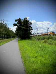 Train passing on Geestwoningpad