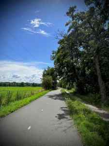 Riding along Langs de Raephorst
