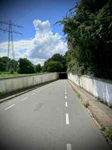 Horst en Voordelaan tunnel under the railway