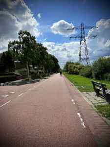 Riding along Zijdesingel