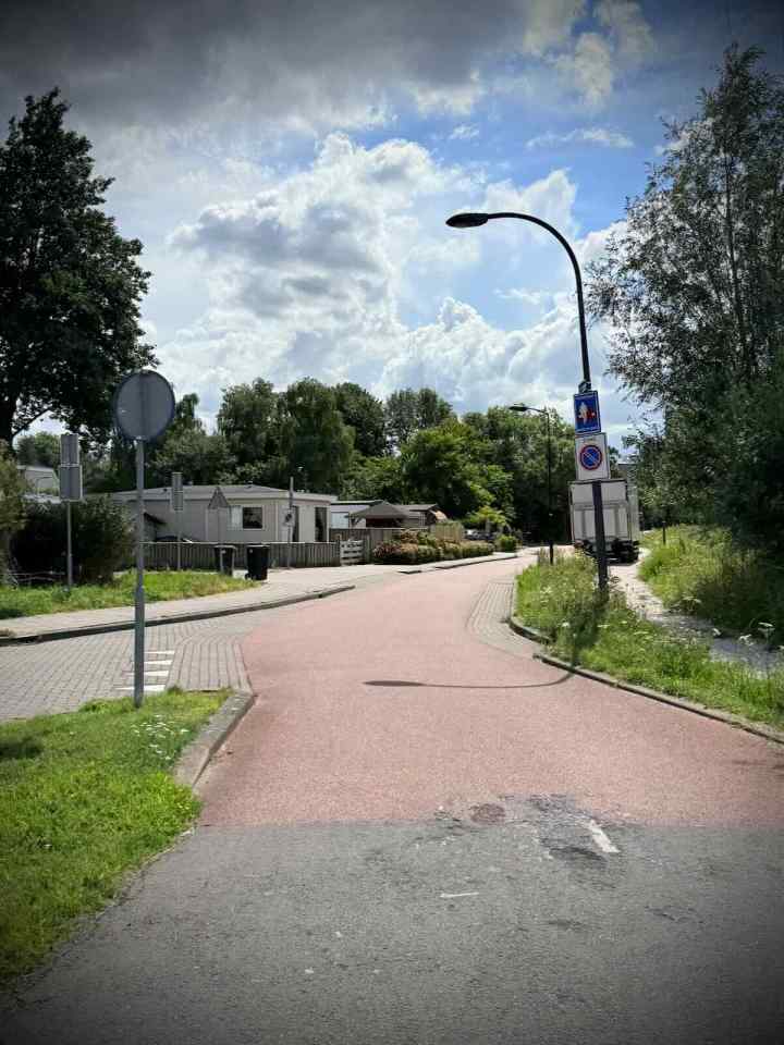Fietsstraat (cycle street) on Appelgaarde