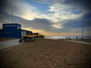Looking to sea, lifeguard station on the left