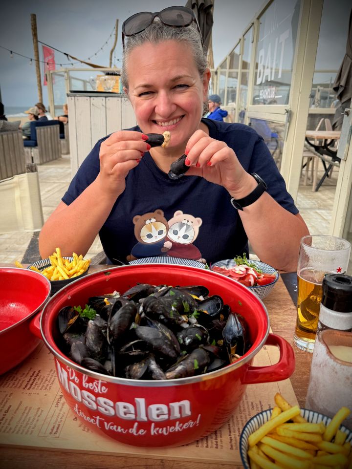 Mussels for tea at Beachclub BAIT