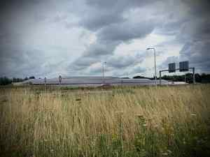 Solar panels next to the N471