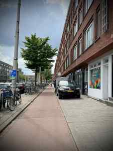 Pavement parking on Schieweg