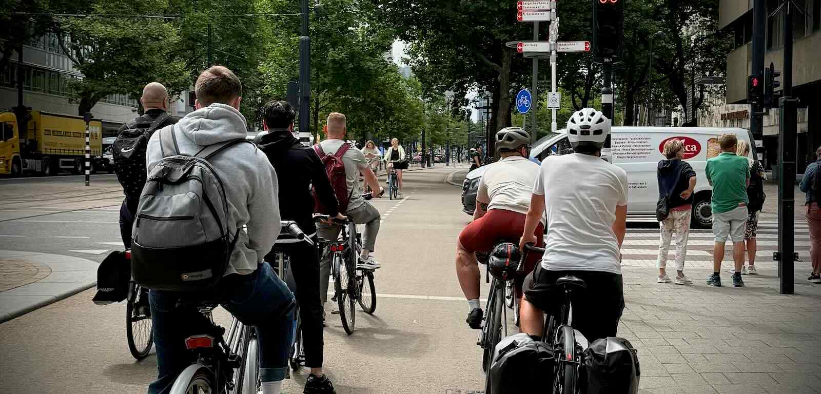 Waiting at the lights on Coolsingel