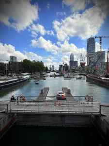 View along Leuvehaven from Plein 1940