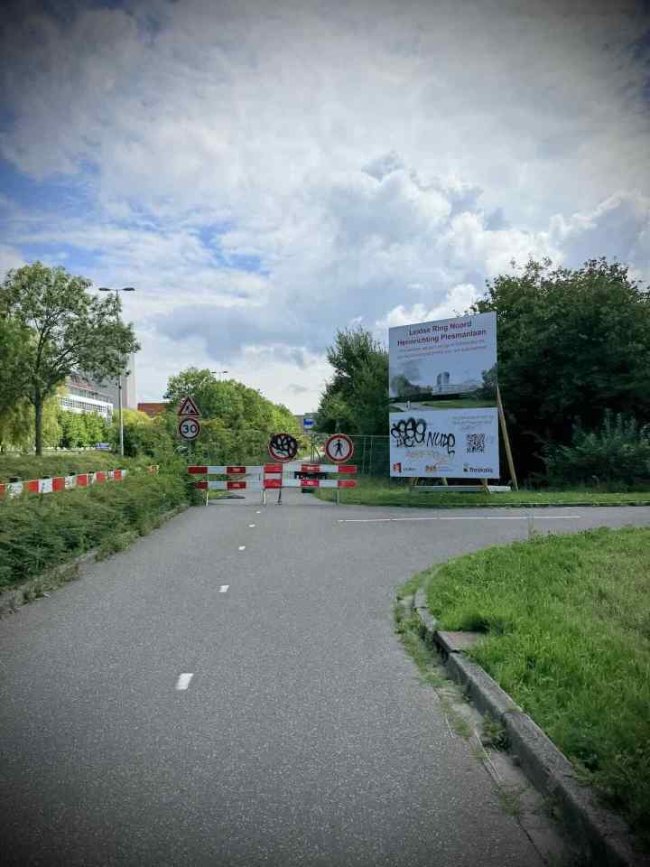 Cycle path closure on Plesmanlaan