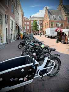 Bikes parked on Koornbrugsteeg