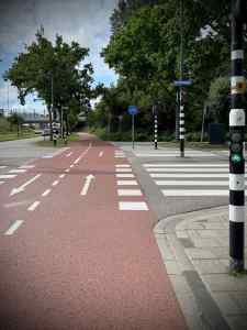 Crossing the lights on Ommedijkseweg
