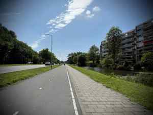 Riding along N447 Voorschoterweg