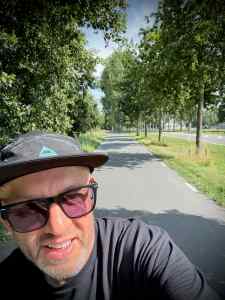 Riding along Papelaan-West