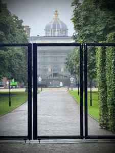 Royal Palace ‘Huis ten Bosch’ with scaffolding