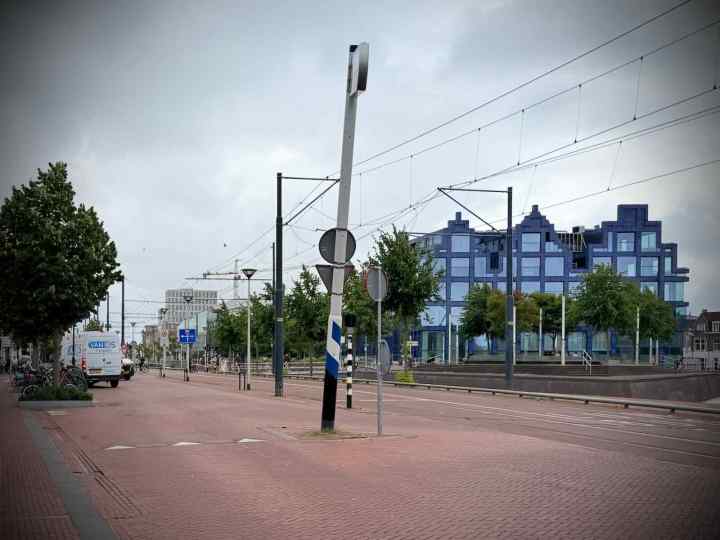 Looking across from Phoenixstraat to Huis van Delft