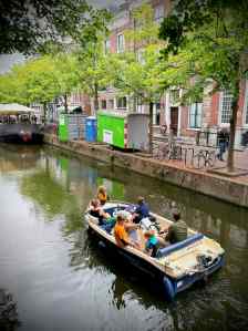 Boat passing on Oude Delft
