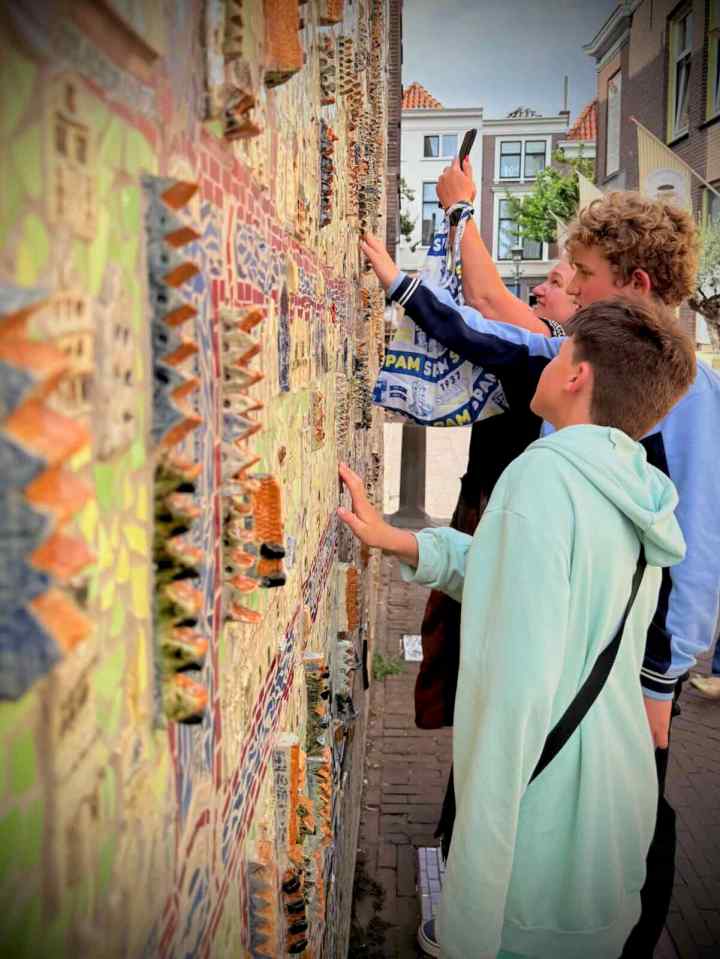 Ceramic Map of Delft by Nan Deardorff-McClain
