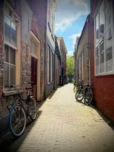 Bikes parked along Halsteeg