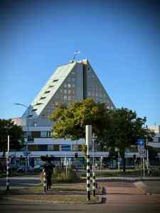 Wedge apartment block in Voorburg